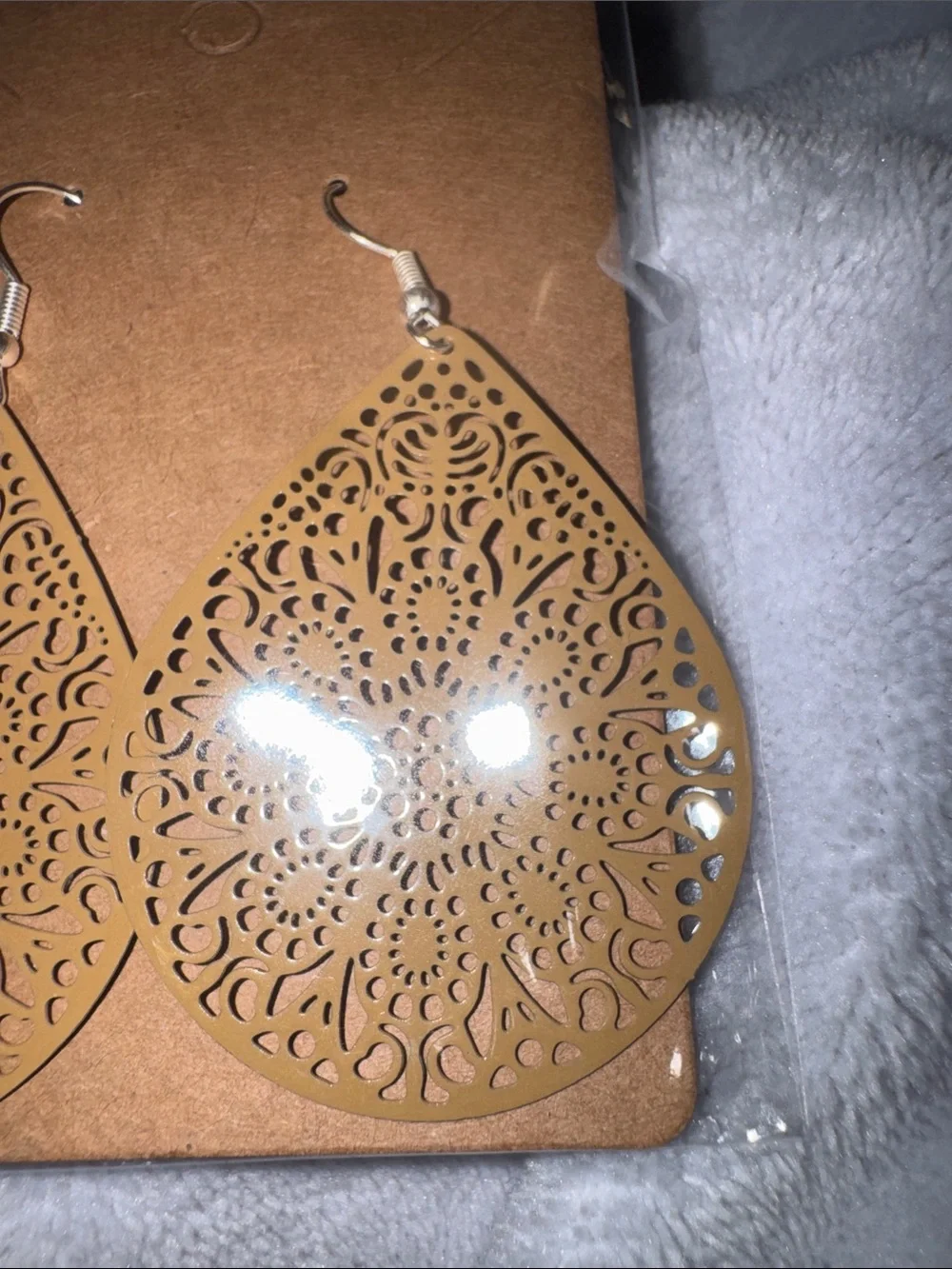Boho Teardrop Filigree Earrings - Tan
